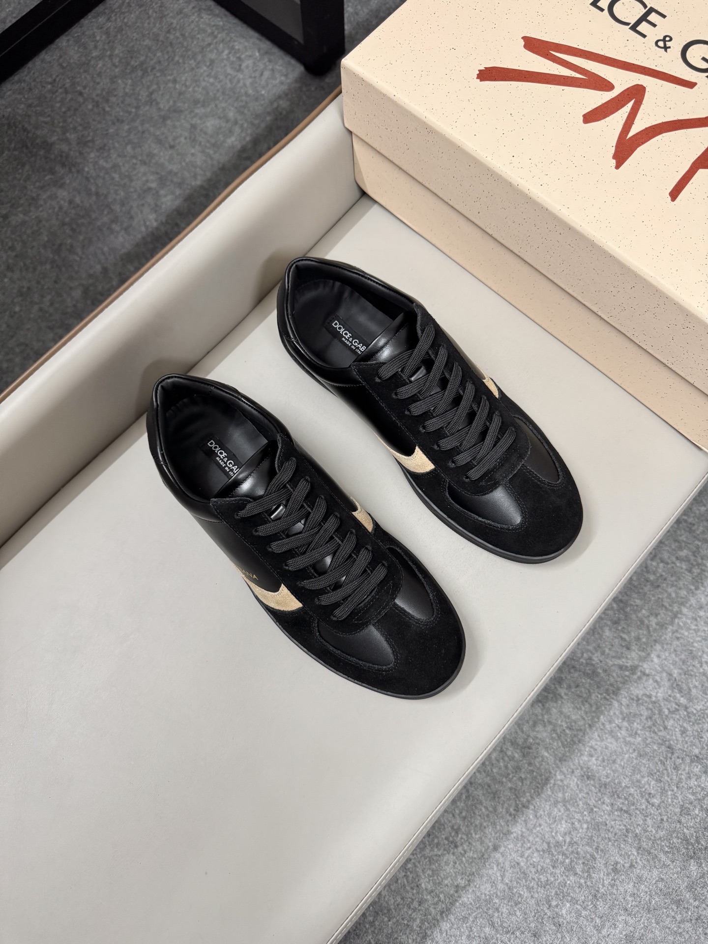 olce & Gabbana shoe